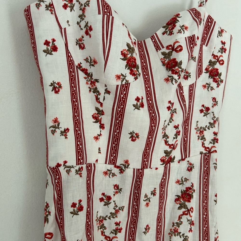 Reformation linen mini dress (size 8)  but fits like a 6 - Picture 3 of 5